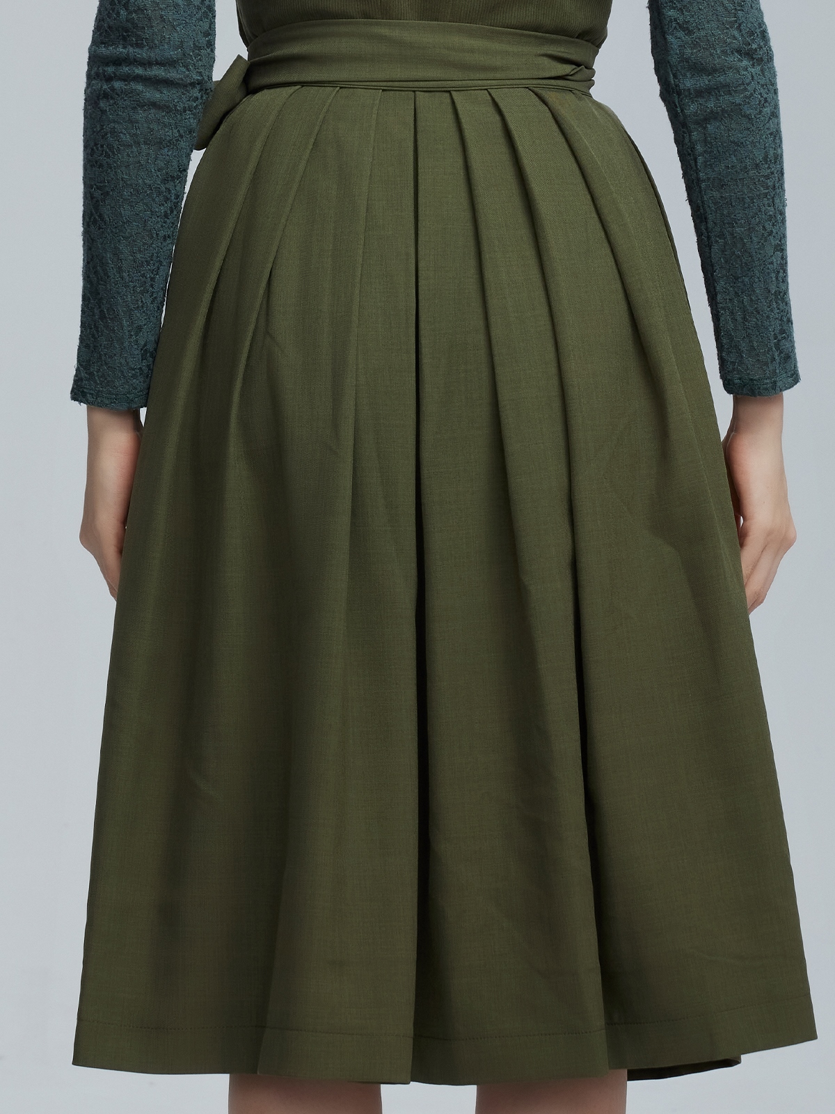 Dirndl in Grün und Schwarz