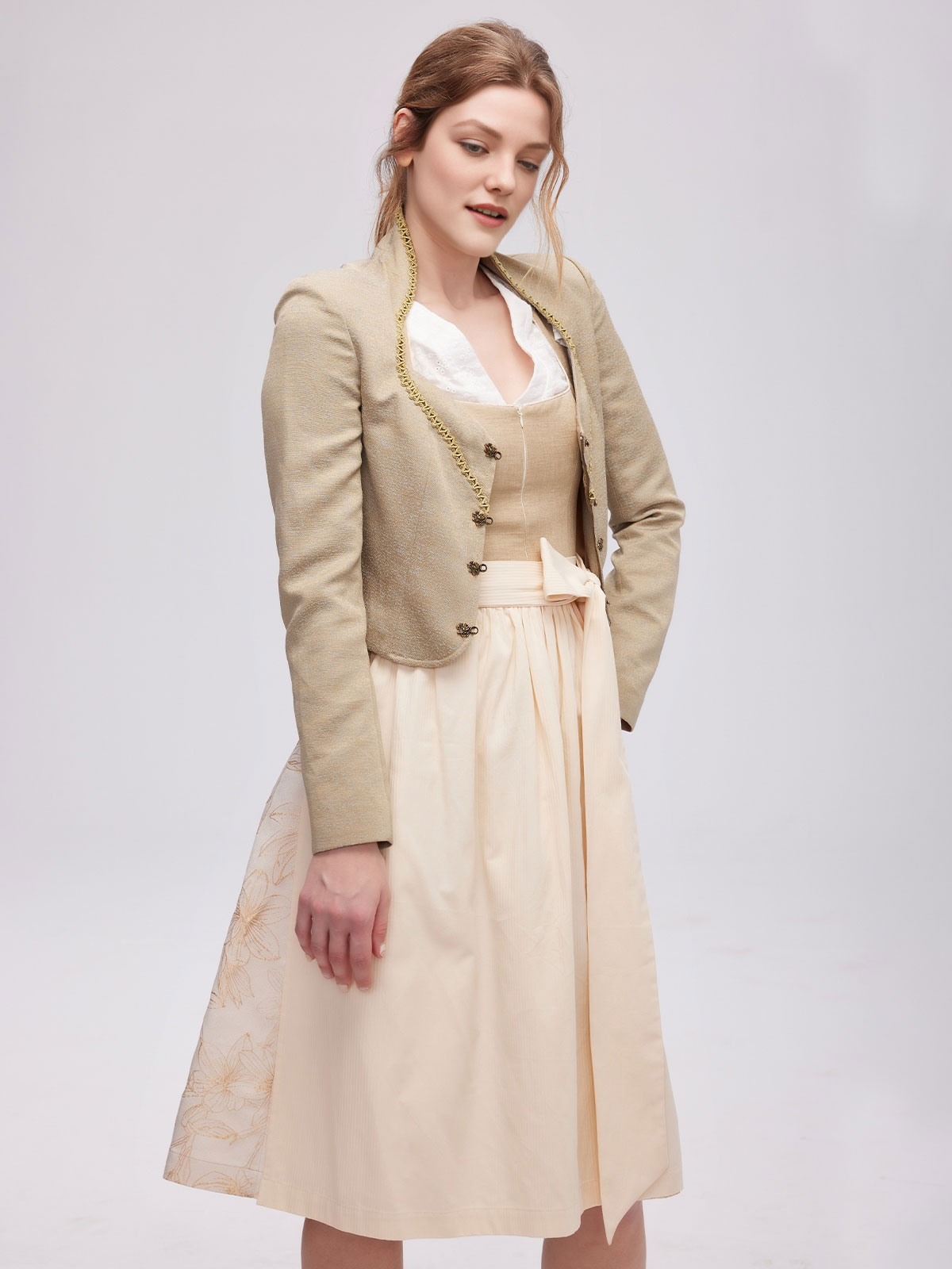 Dirndl Grüb in eleganter Ausführung