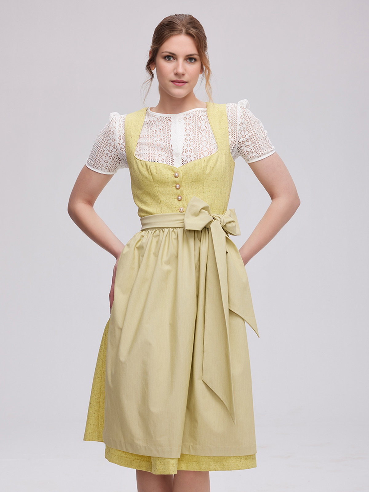 Dirndl in Gelb – feminin und strahlend