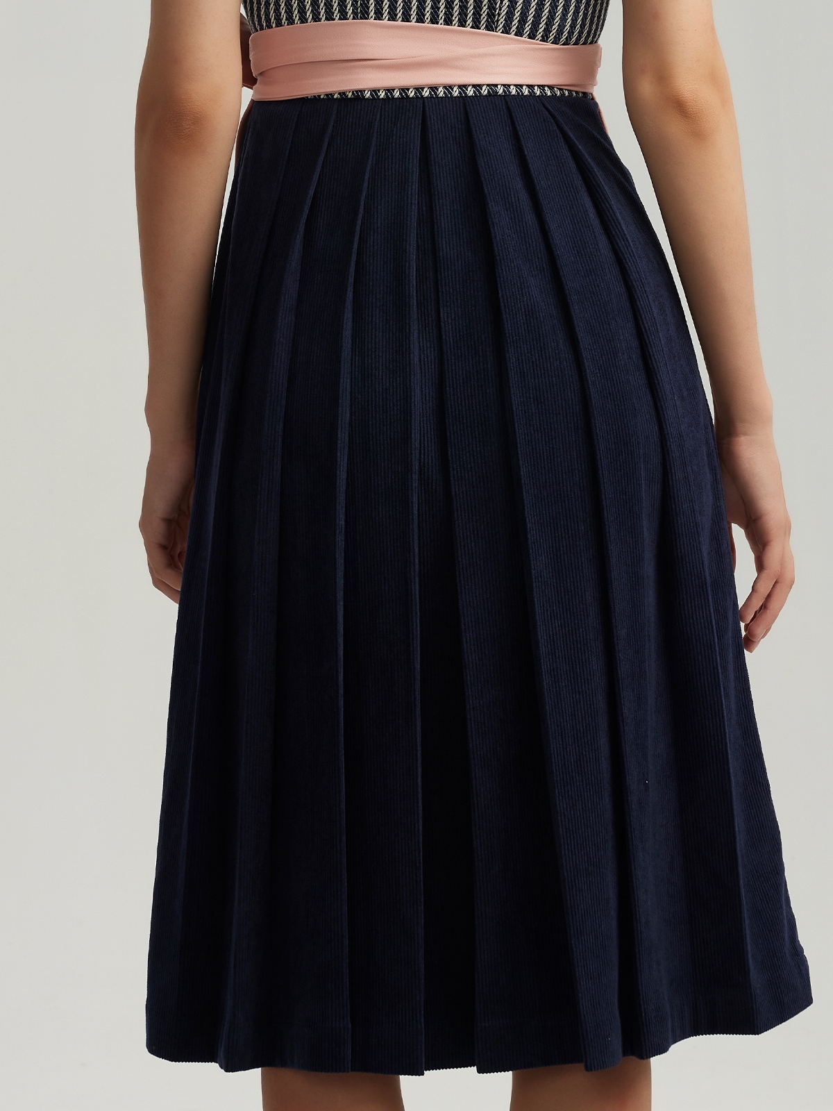 Ehreer Dirndl in Blau