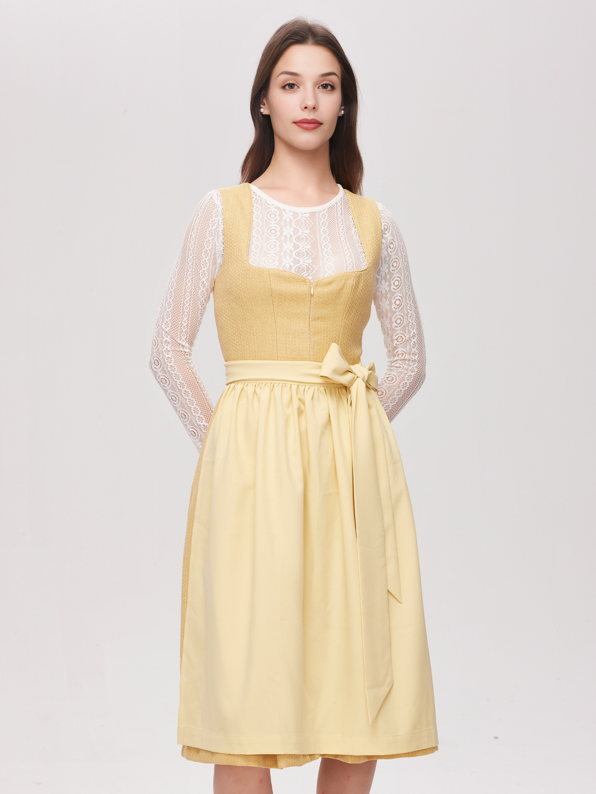 Dirndl Gelb mit weißer Bluse