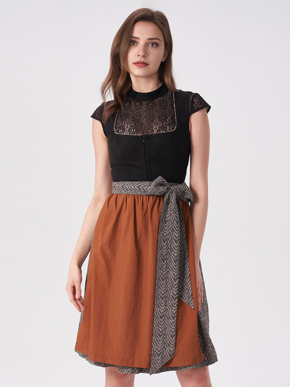 Dirndlbluse Khaki in eleganter Ausführung