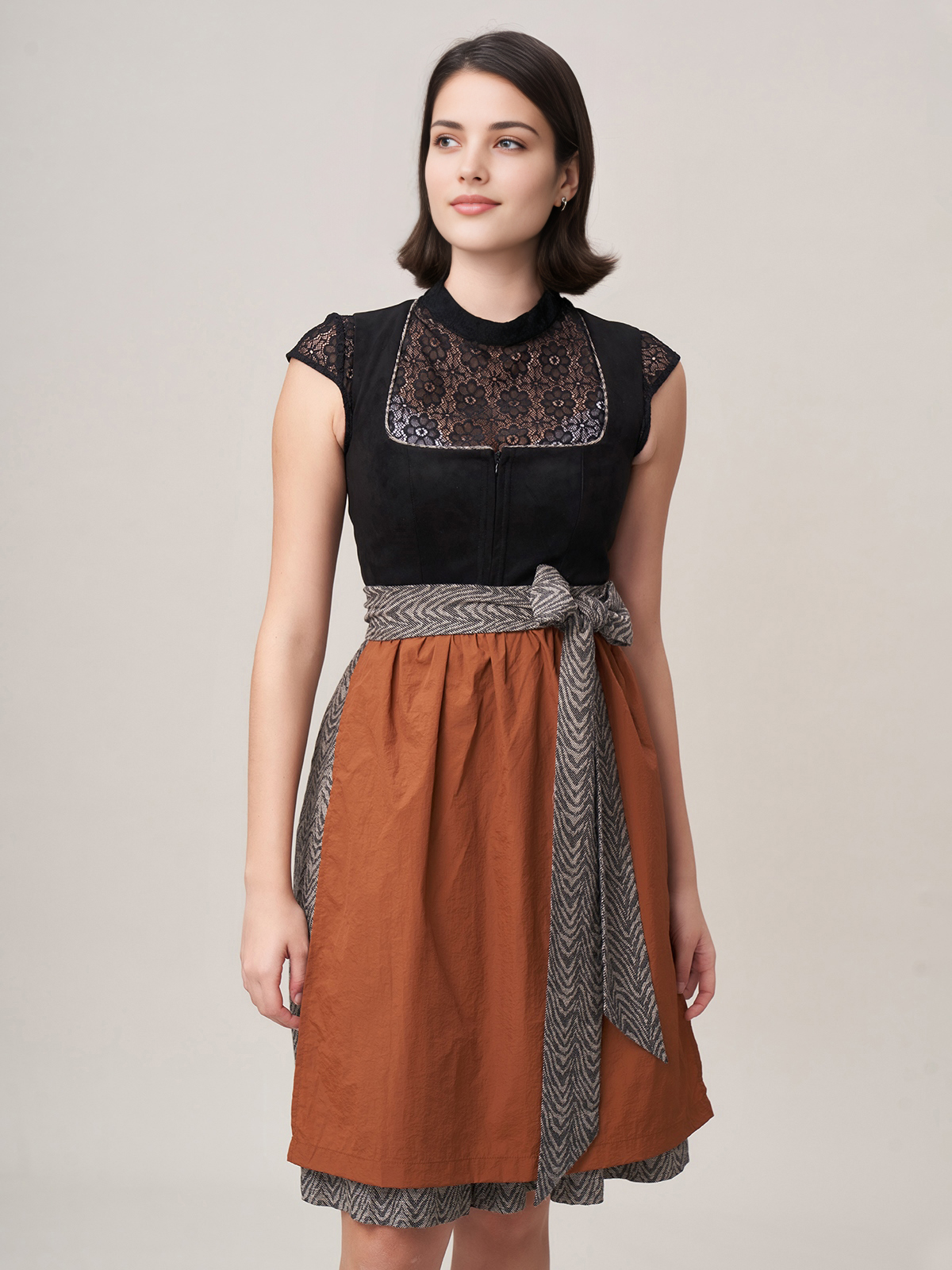 Elegante schwarze Dirndlbluse mit Langarm