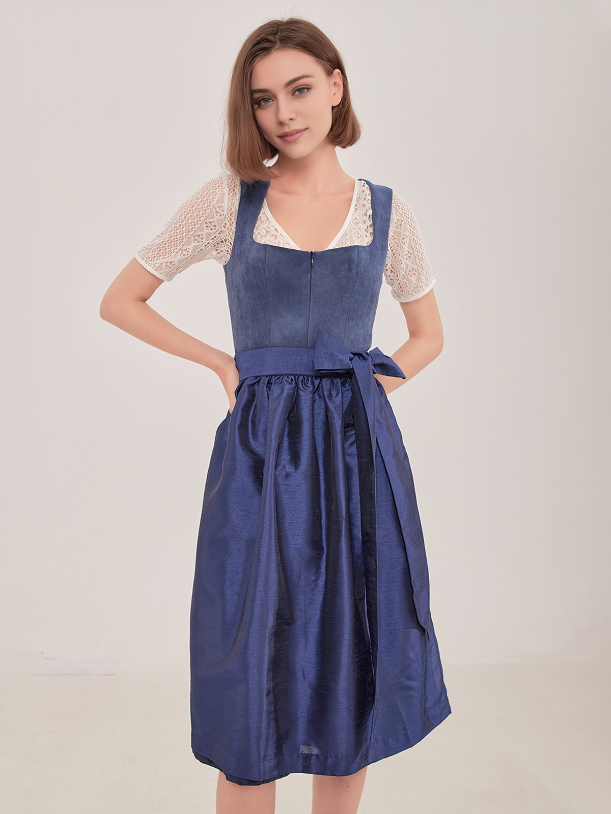 Dirndl in Beige Braun