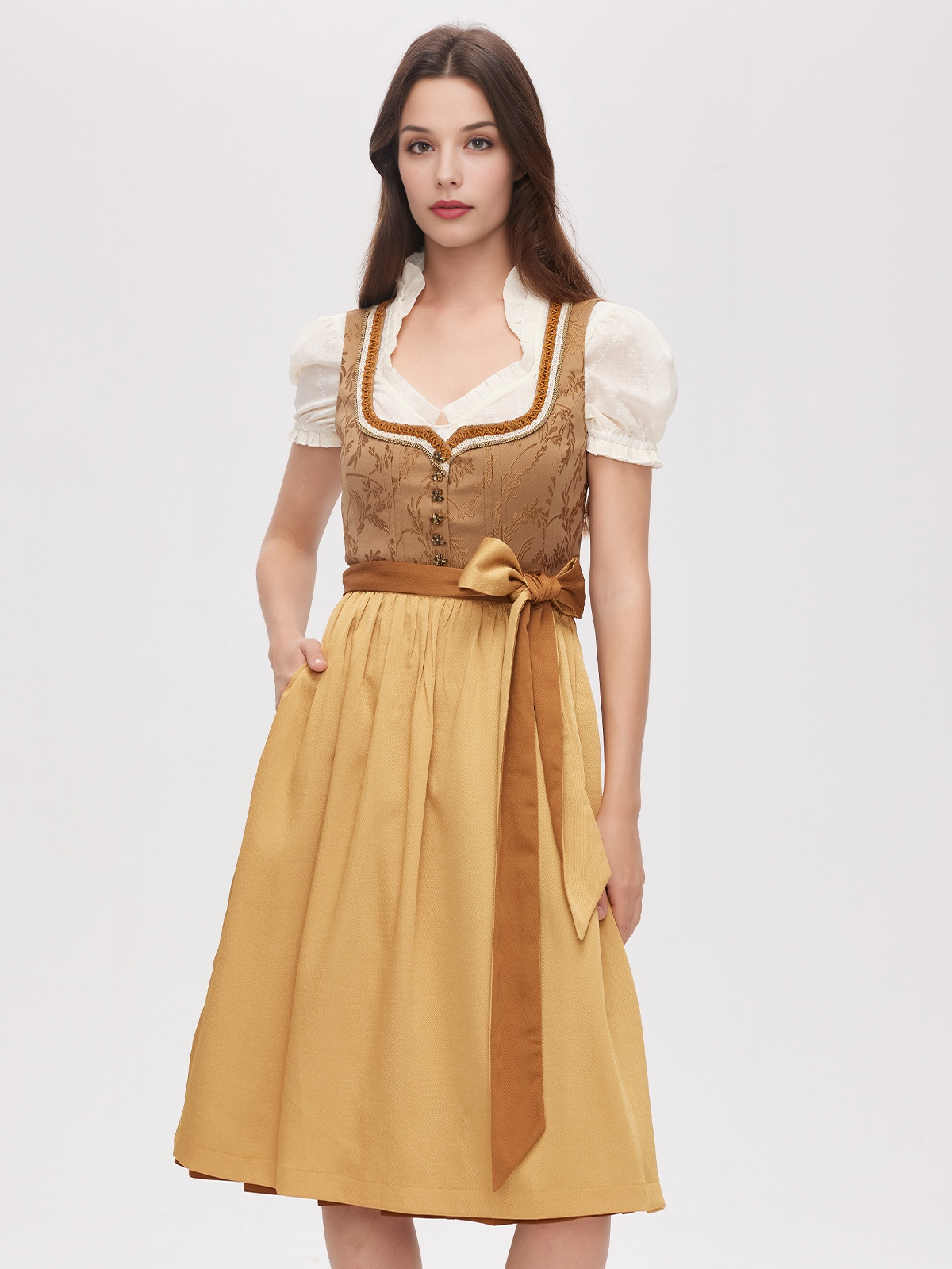 Dirndl in Gelb – ein klassischer Hingucker
