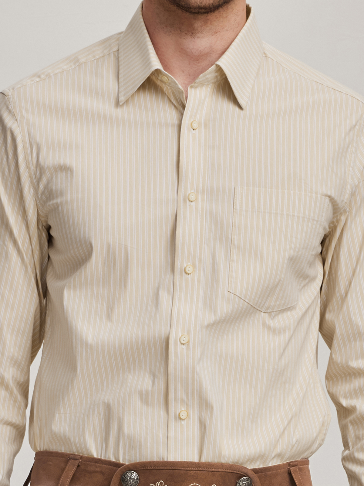 Dirndl in Gelb – ein moderner Look mit traditionellem Charme