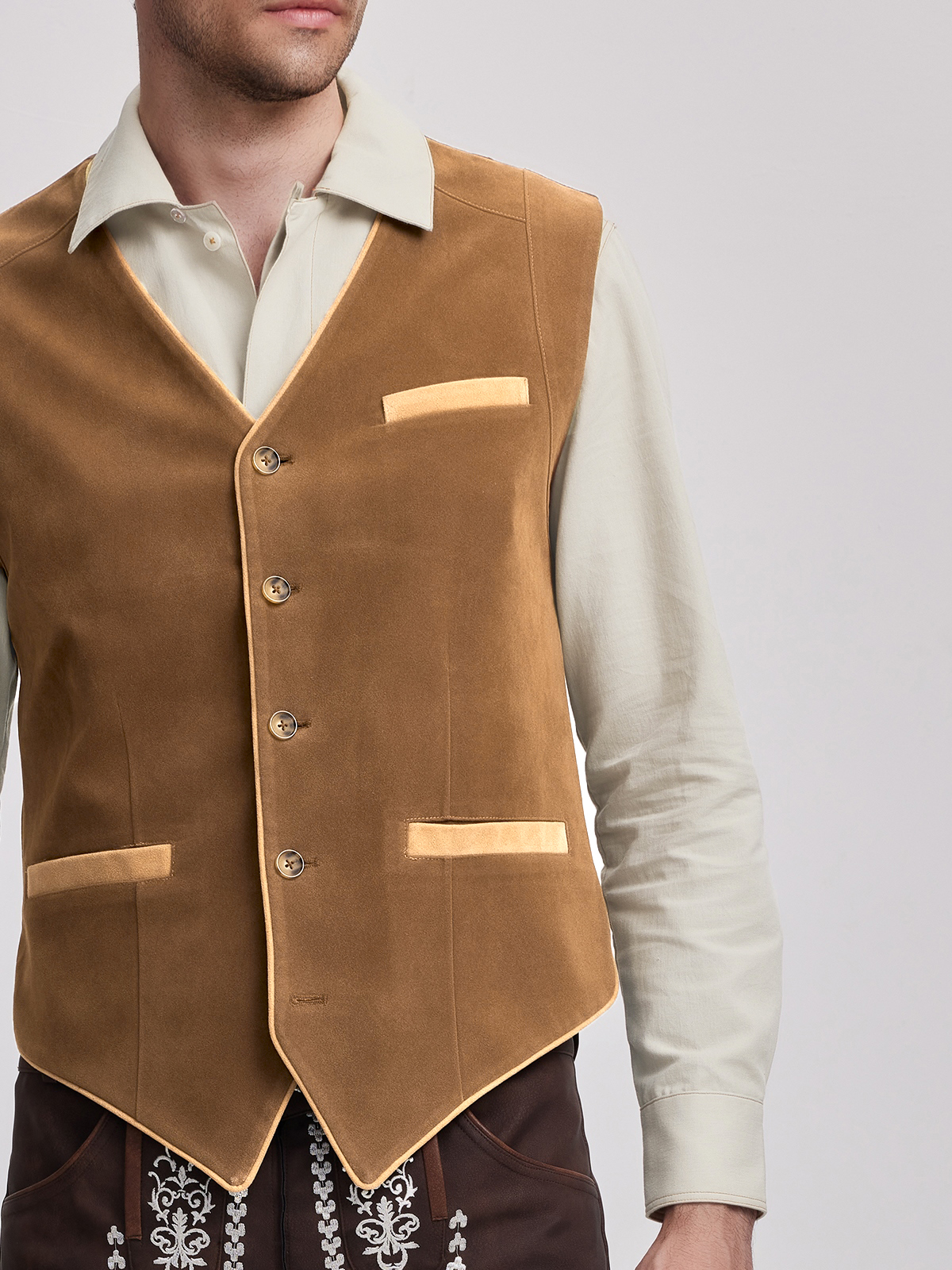 Dirndl Grün Braun – Eleganz in Naturtönen