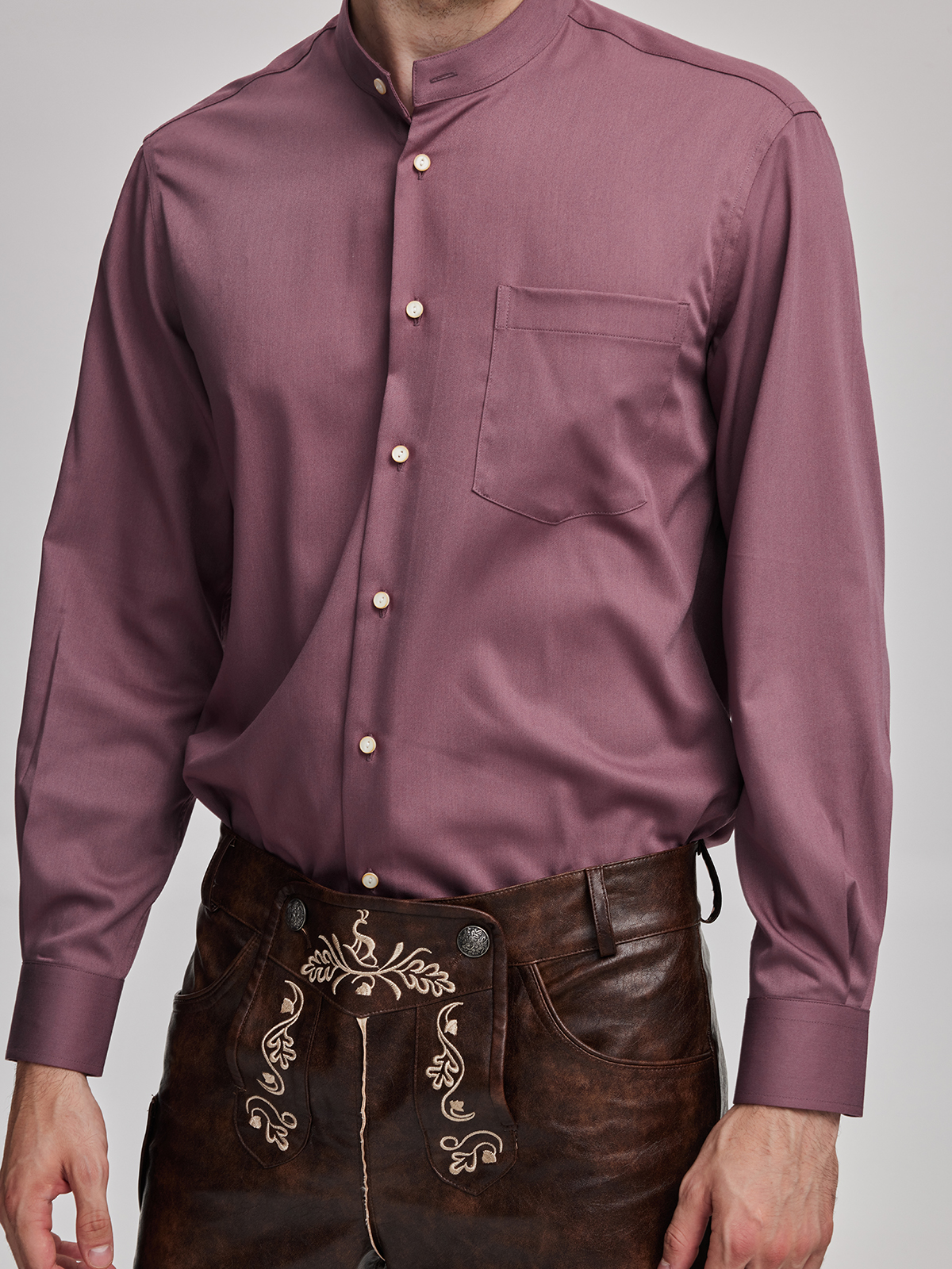 Dirndl in Rosa mit modernem Schnitt