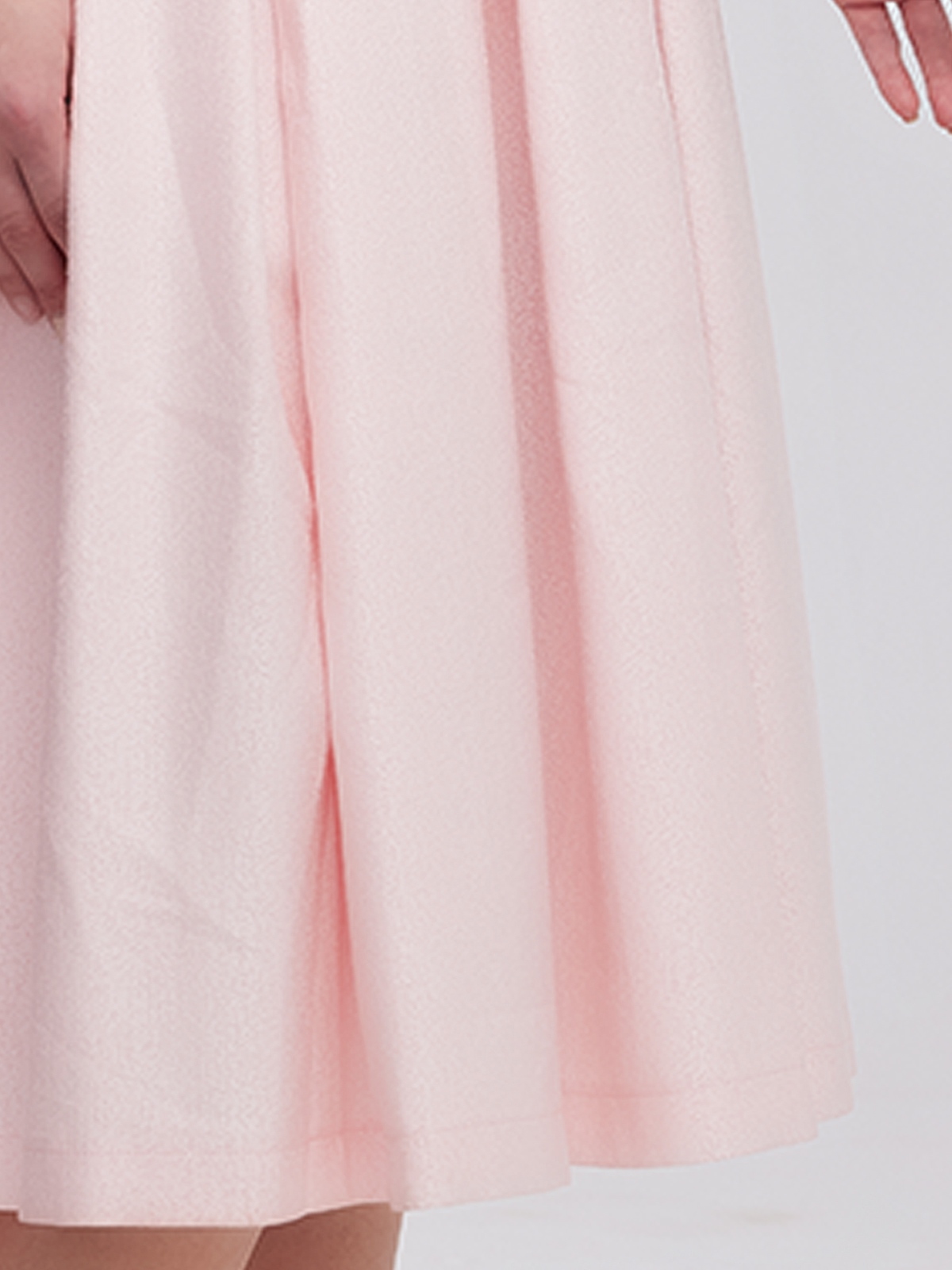 Elegantes Dirndl in Rosa