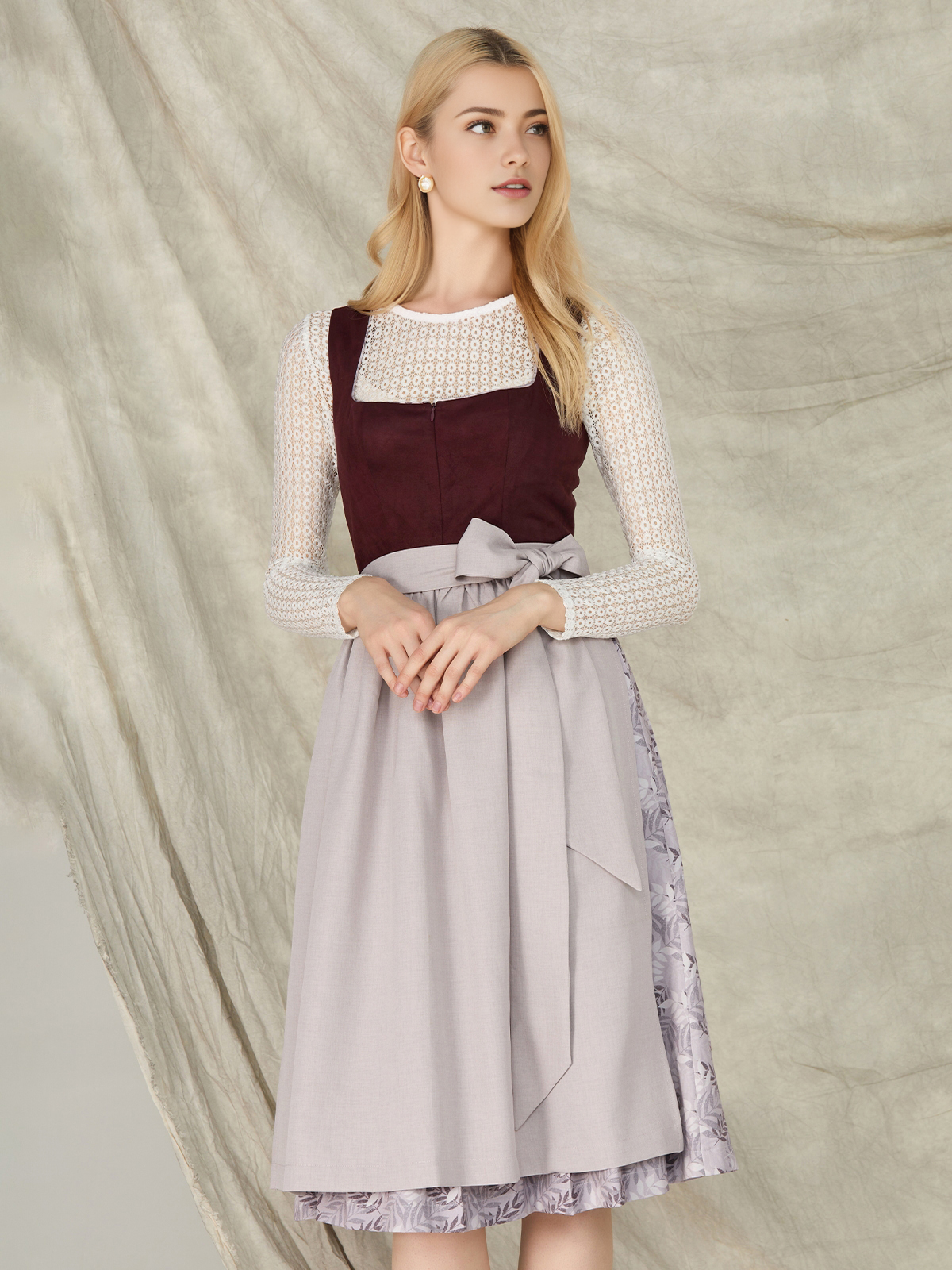 Dirndl Weiß Rot in eleganter Ausführung