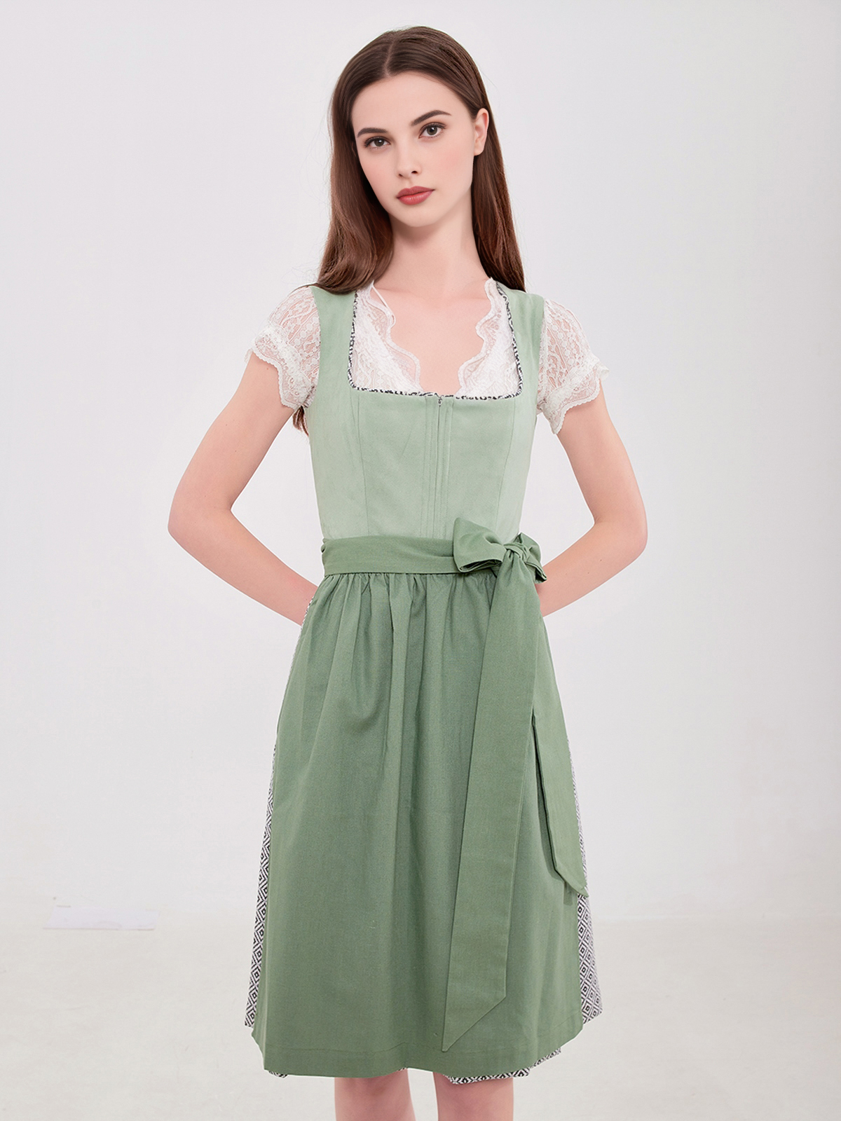 Dirndl in Grün – perfekt für Festivals und Hochzeiten