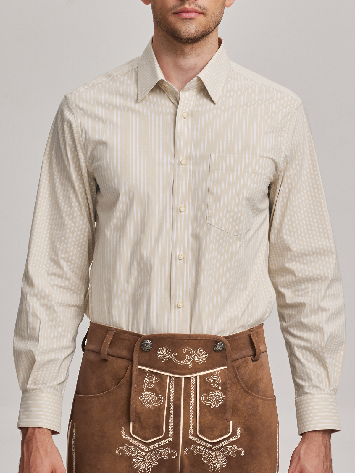 Modernes Dirndl in Gelb