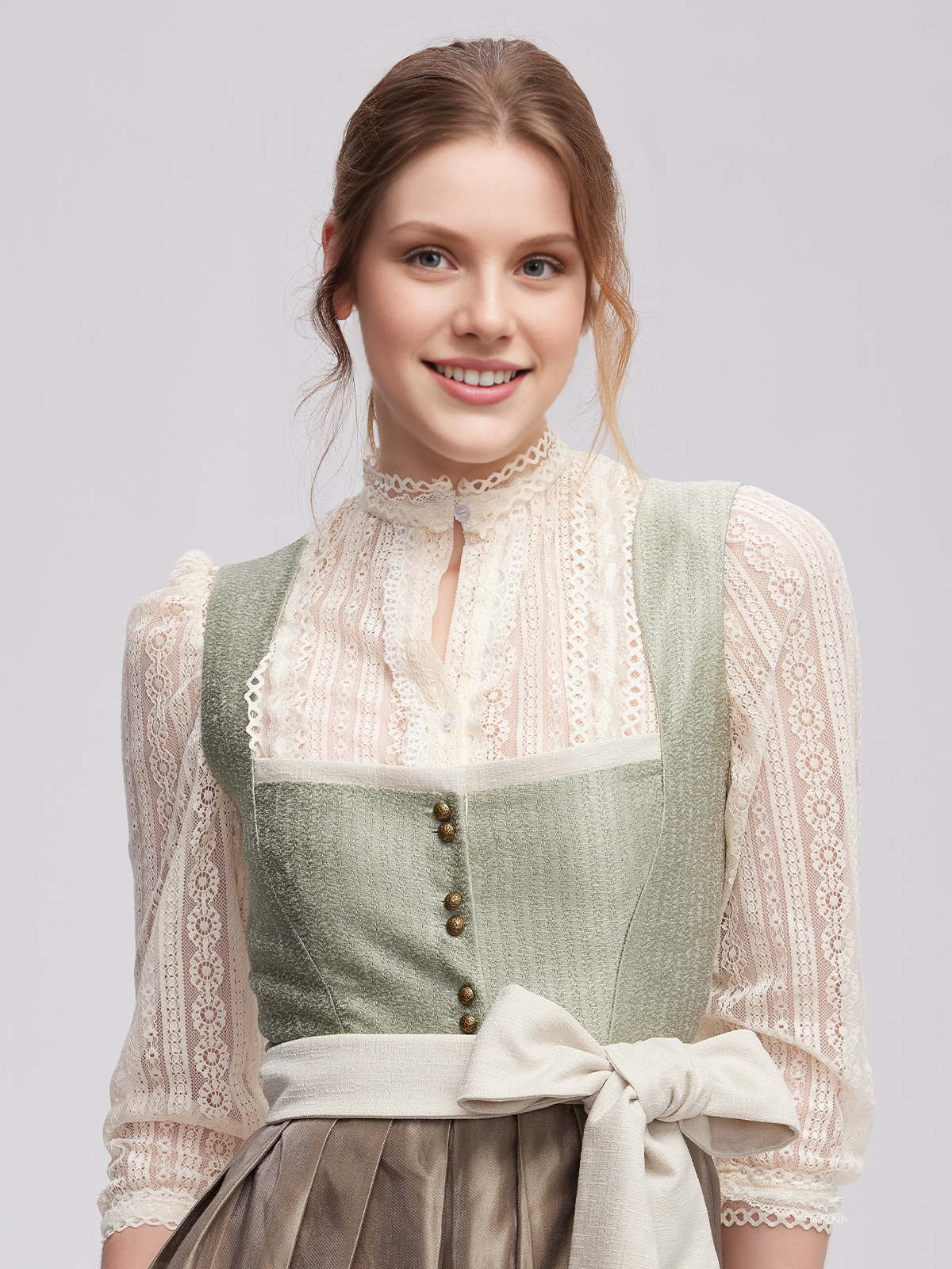 Modernes Dirndl in Grün