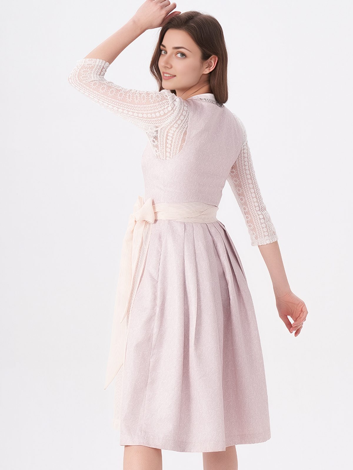 Dirndl mit dunkelblauer Bluse