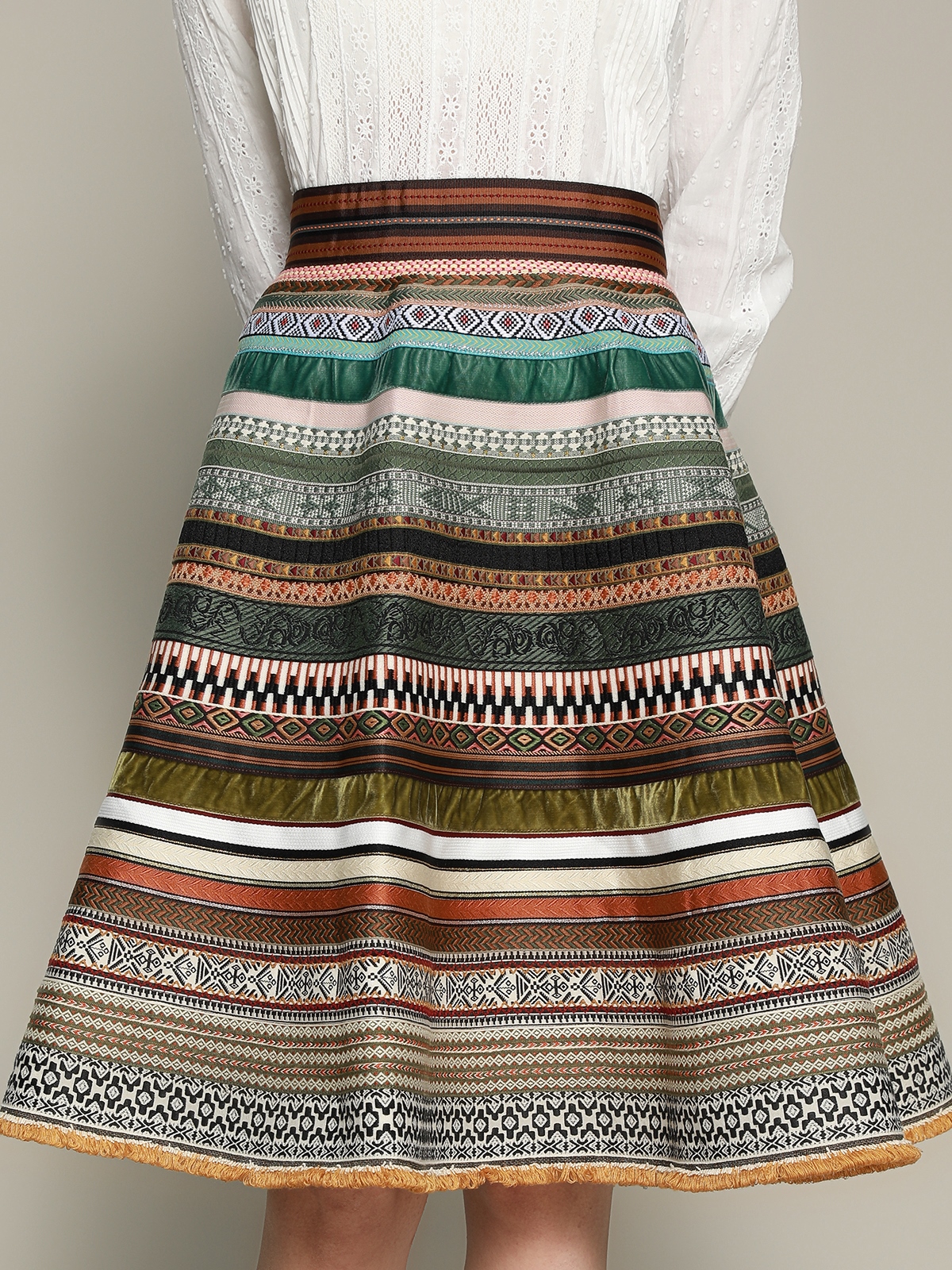 Stylische ärmellose Dirndlbluse in Grün