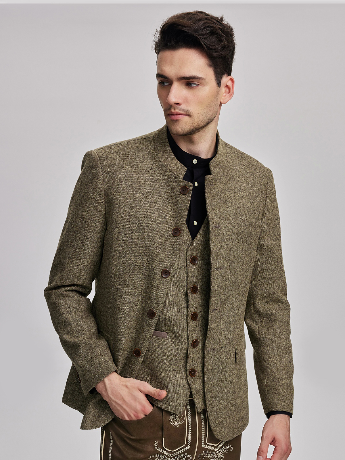 Dirndl Gelb – Eleganz mit Tradition