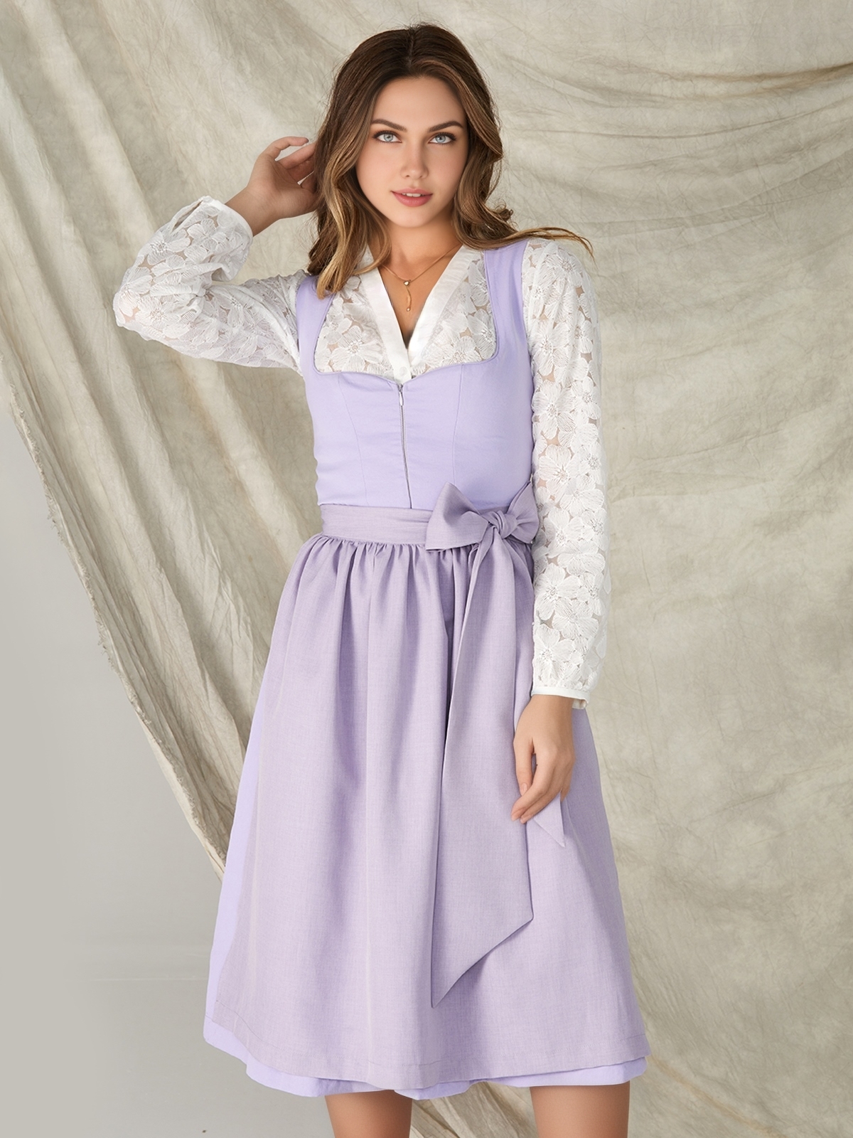 Ein Ja Mei Dirndl in Lila – zeitlose Eleganz mit modernem Twist