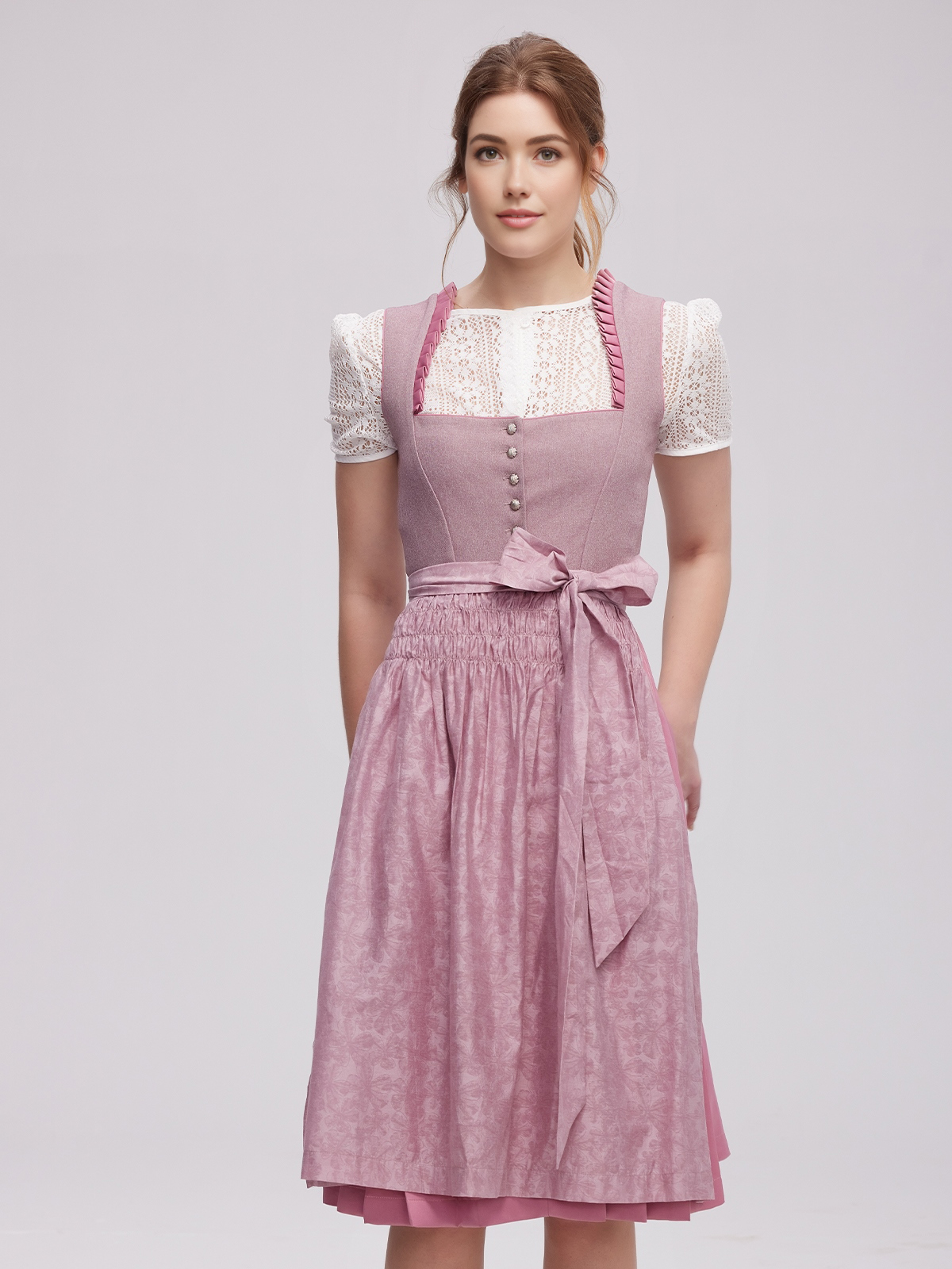 Dunkelrotes Dirndl in eleganter Ausführung